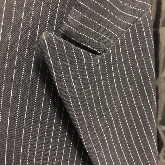 LAST CHANCE! YOUNG KINGS By Steve Harvey Pinstripe Suit Jacket/Coat - Picture 7 of 16
